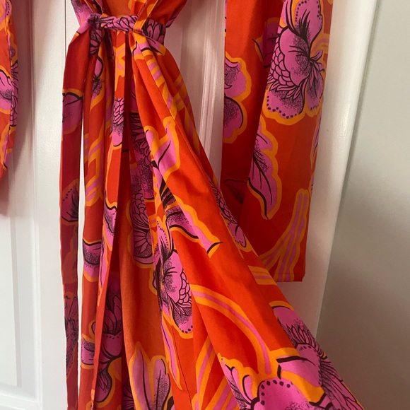 Gorgeous floral print Kimono - Picture 6 of 9